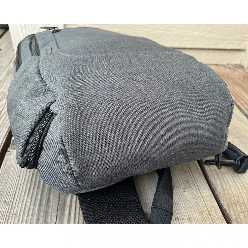 Nice! Travelon Anti-Theft Urban Sling Bag RFID Pocket - Gray